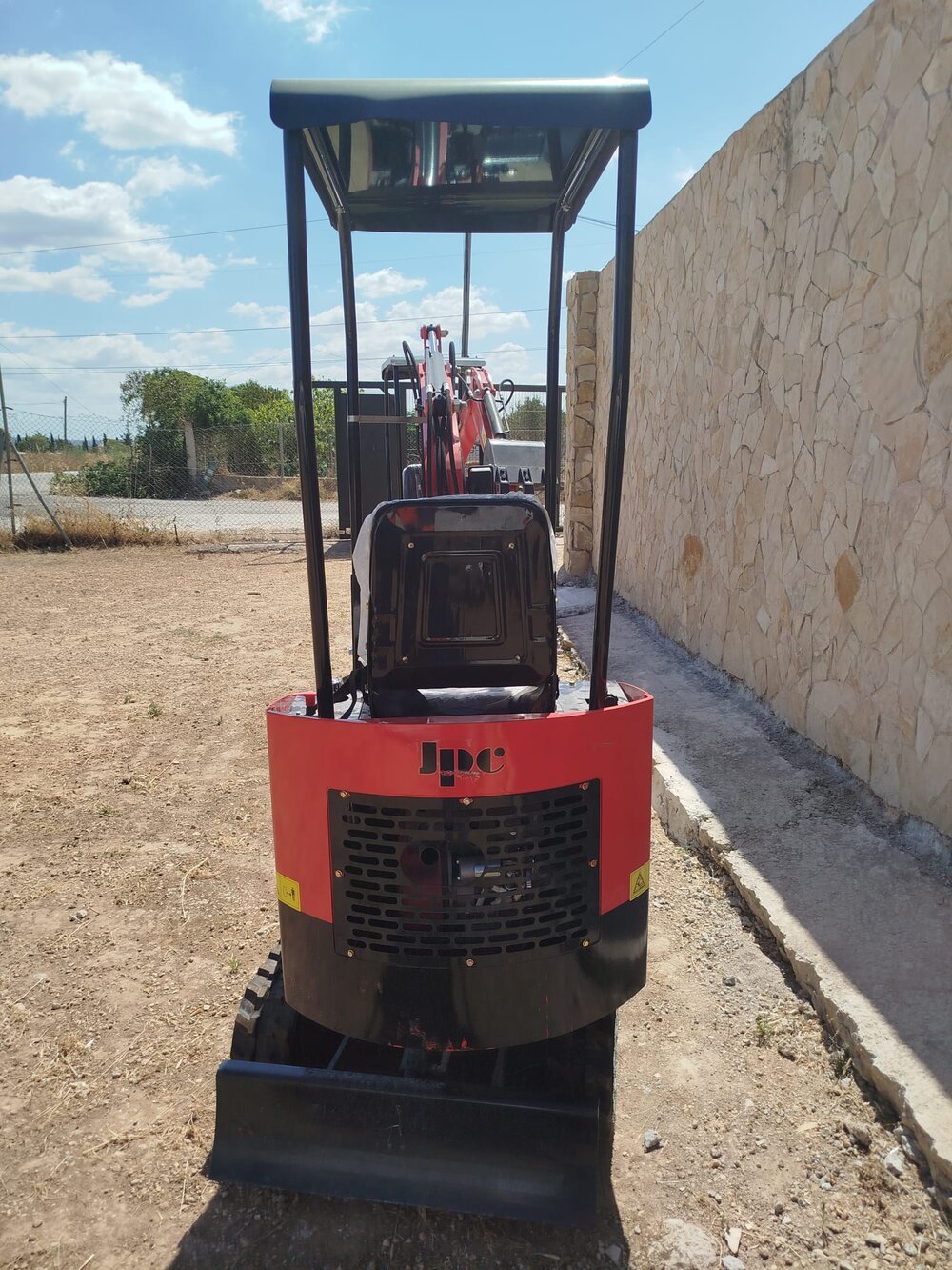 Miniexcavadora JPC chasis