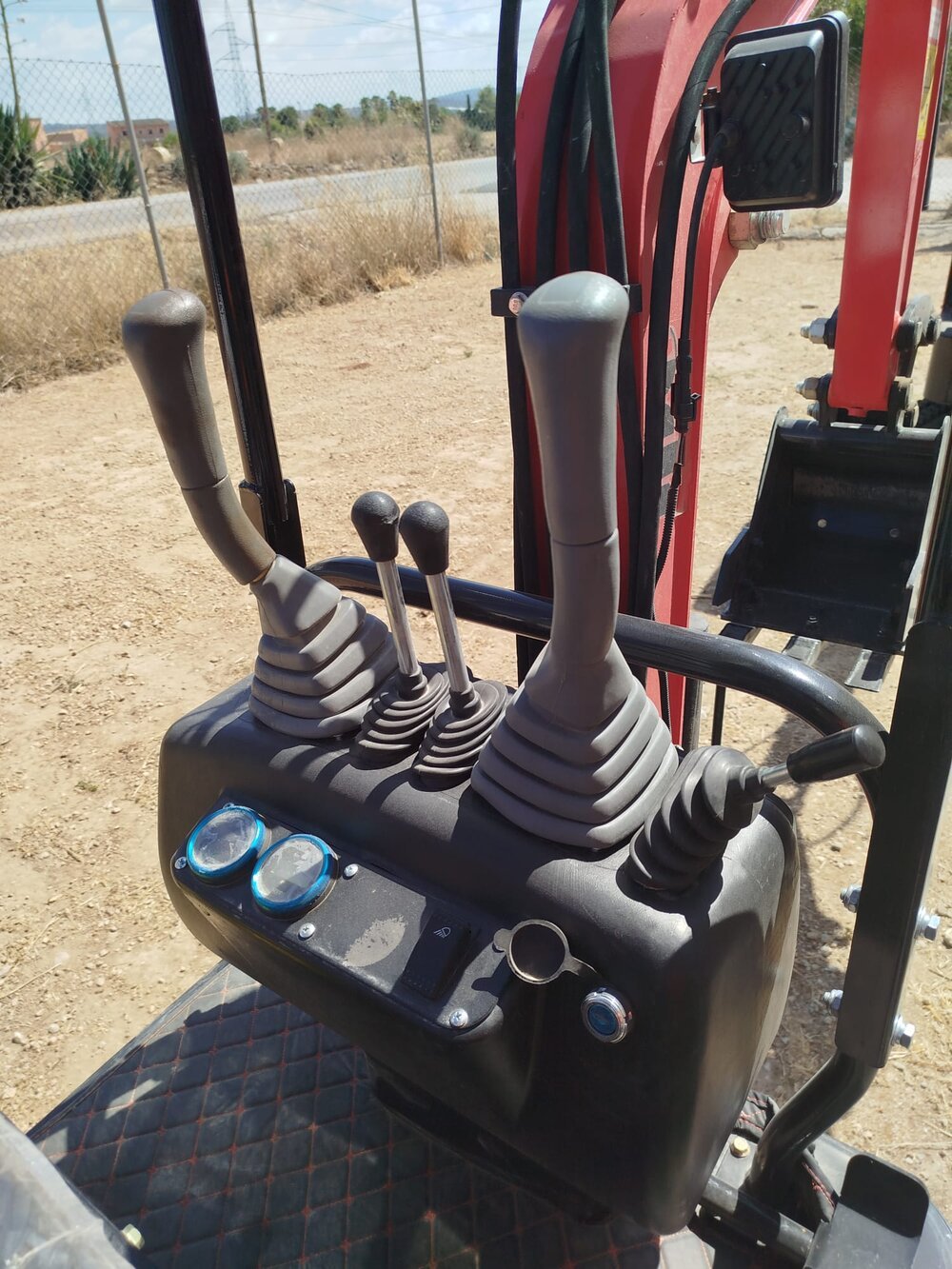 Mandos de la miniexcavadora JPC