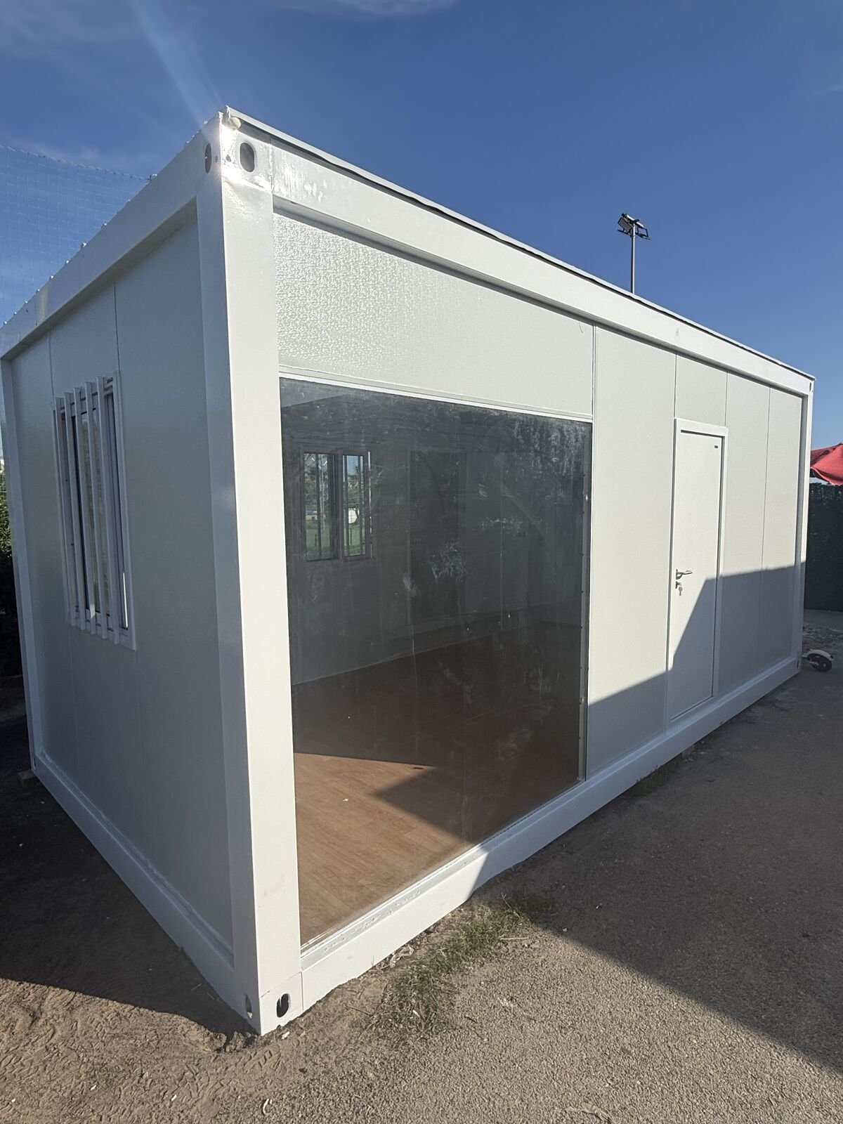 Proyecto realizado: caseta modular instalada 10