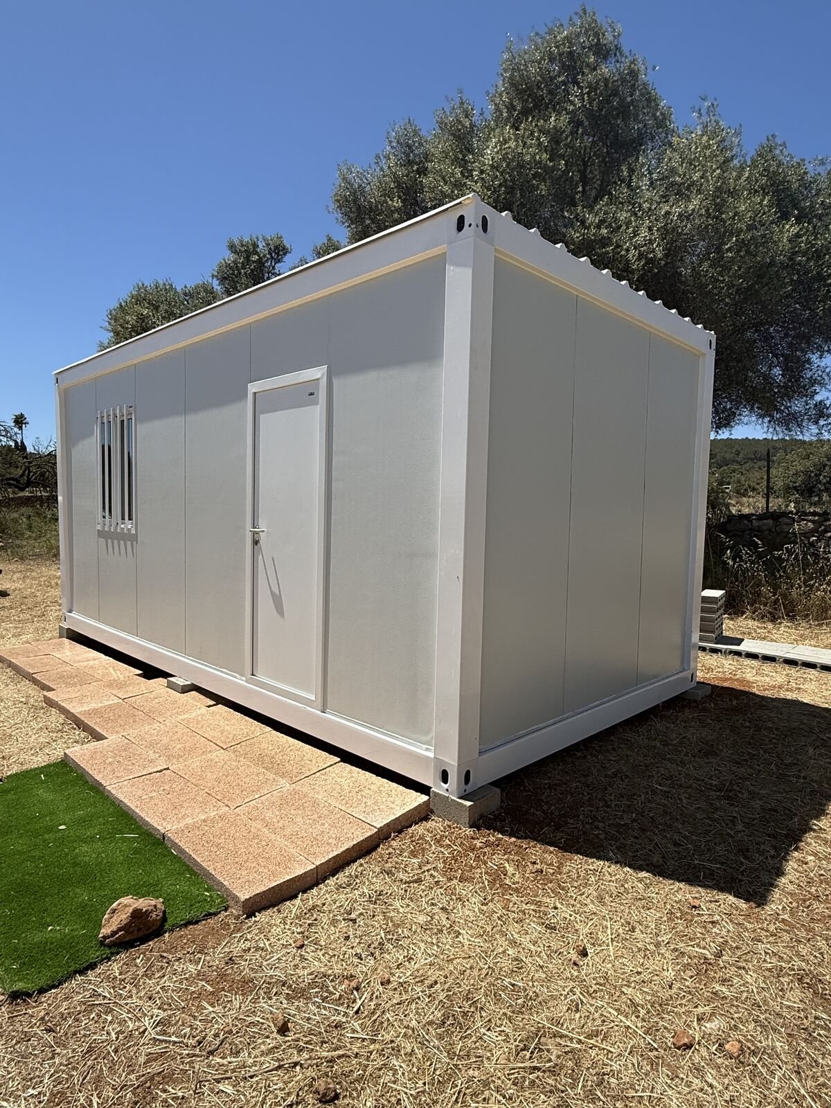 Proyecto realizado: caseta modular instalada 11